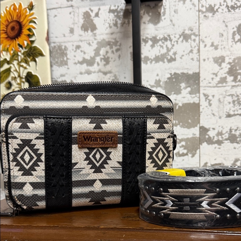 Wrangler Black and White Aztec Bag and Belt Set
